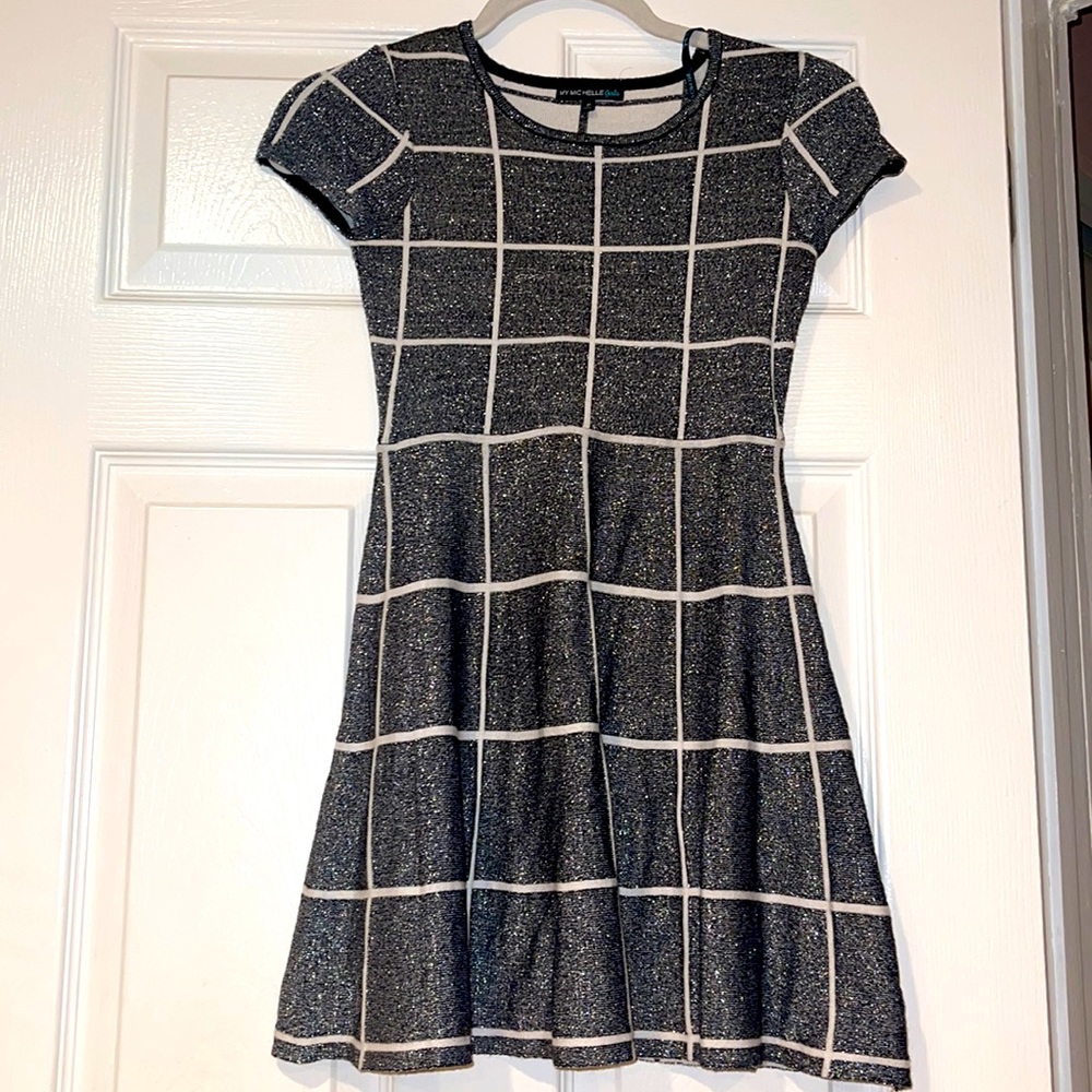 Girls stretchy silver and white dress